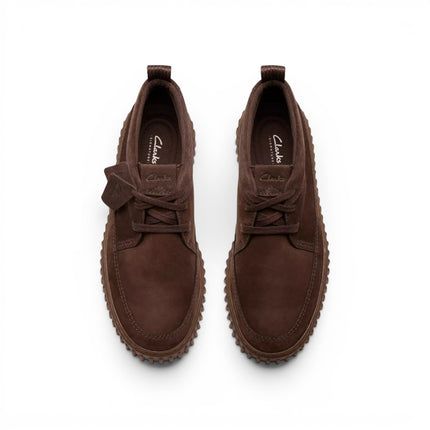 Stivaletti Stringati Wallabee Uomo in Pelle Nabuk Marrone | Clarks 26184694 Torhill Lace Hi BROWN Clarks 