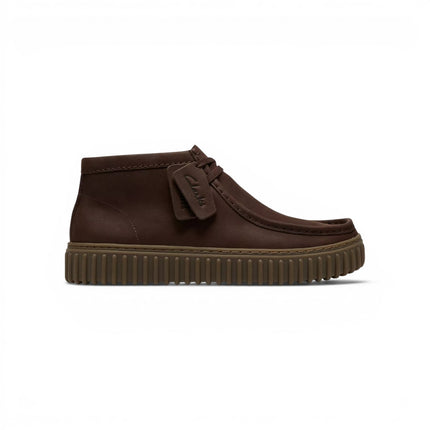 Stivaletti Stringati Wallabee Uomo in Pelle Nabuk Marrone | Clarks 26327242 Torhill Hi BROWN Clarks 