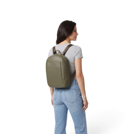 Zaino Lavoro Porta PC 13 Pollici Laptop in Pelle Verde | Mandarina Duck FZT51 MELLOW LEATHER WINTER OLIVE Mandarina Duck 