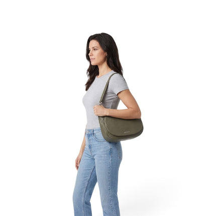 Borsa Donna con Patta e Tracolla in Pelle Verde | Mandarina Duck FZTA9 MELLOW LEATHER WINTER OLIVE Mandarina Duck 