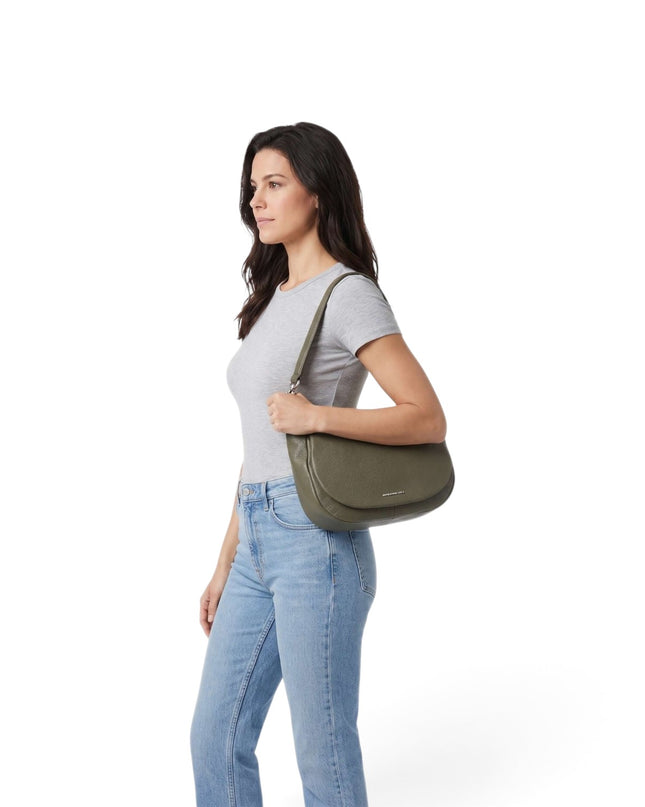 Borsa Donna con Patta e Tracolla in Pelle Verde | Mandarina Duck FZTA9 MELLOW LEATHER WINTER OLIVE Mandarina Duck 