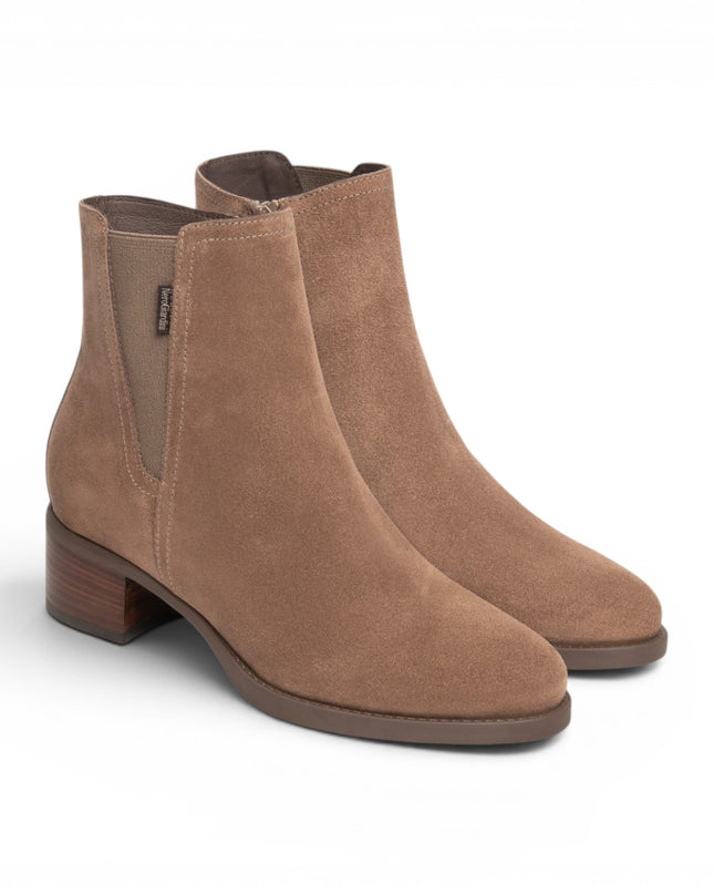 Nero Giardini Stivaletto Donna Chelsea con Zip in Camoscio Mou I617216D MOU 442 Nero Giardini 