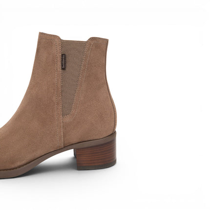 Nero Giardini Stivaletto Donna Chelsea con Zip in Camoscio Mou I617216D MOU 442 Nero Giardini 