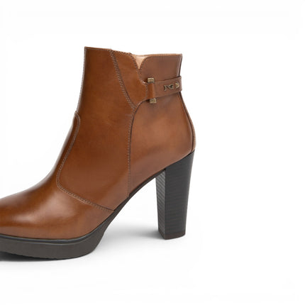 Stivaletti Tronchetti Donna con Tacco Alto e Plateau in Pelle Cuoio | NeroGiardini I617271D CUOIO 400 Nero Giardini 