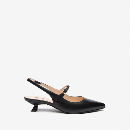 Nero Giardini Chanel a Punta in Nera Tacco Rocchetto E5122600DE NERO 100 Nero Giardini 