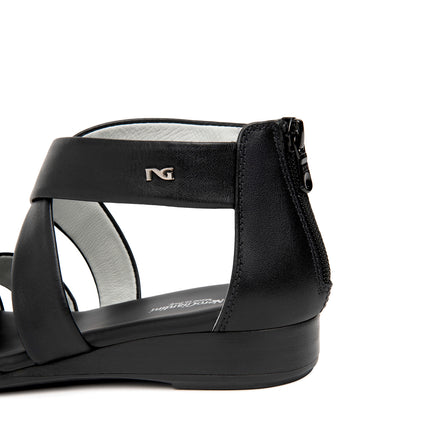 NeroGiardini Sandalo Basso Donna in Pelle Nera E615830D NERO 100 Nero Giardini 