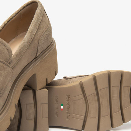 Nero Giardini Mocassini Donna con Tacco e Morsetto in Camoscio Argilla - MARIO SPATARELLA