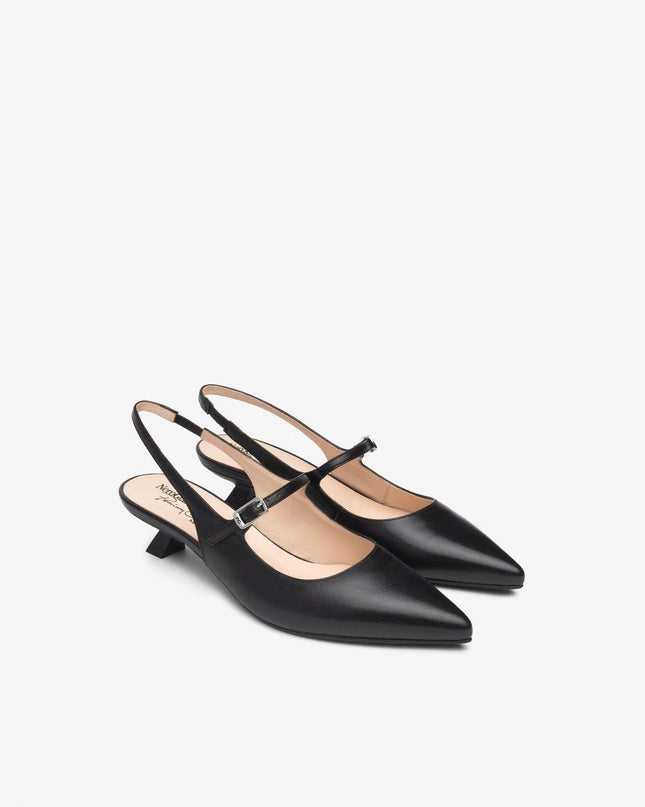 Nero Giardini Chanel a Punta in Nera Tacco Rocchetto E5122600DE NERO 100 Nero Giardini 