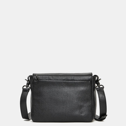 Mandarina Duck Borsa in Pelle Nero con Patta e Tracolla FZT69 MELLOW LEATHER BLACK Mandarina Duck 
