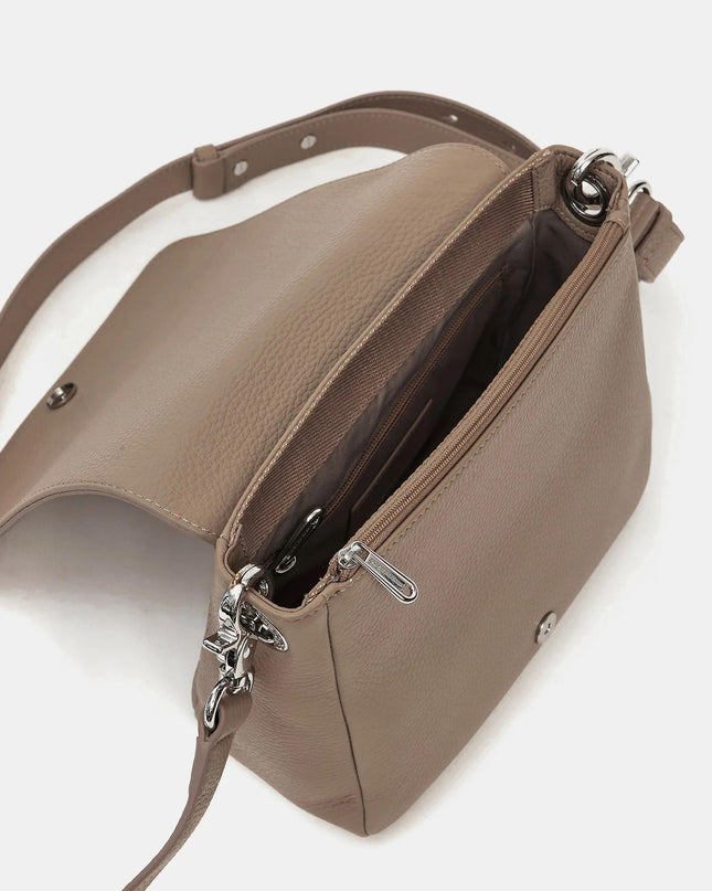 Mandarina Duck Borsa in Pelle Taupe con Patta e Tracolla FZT69 MELLOW LEATHER TAUPE Mandarina Duck 