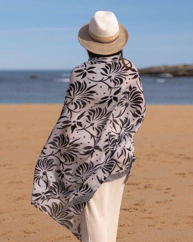 Foulard Pareo in Cotone Stampato Fantasia Nero - MARIO SPATARELLA