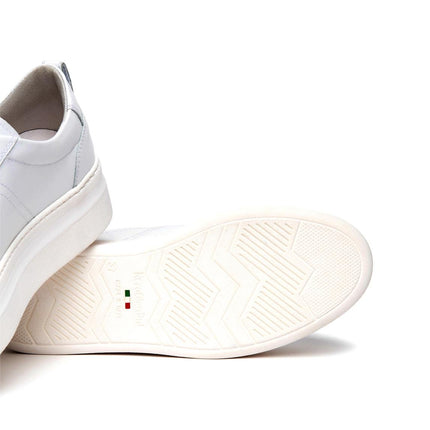 NeroGiardini Sneakers Platform Donna in Pelle Bianca con Charms - MARIO SPATARELLA