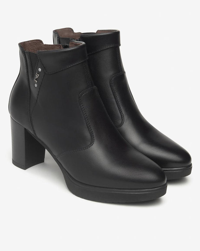 Nero Giardini Stivaletti Tronchetti Donna in Pelle Nero I513800D NERO 100 Nero Giardini 