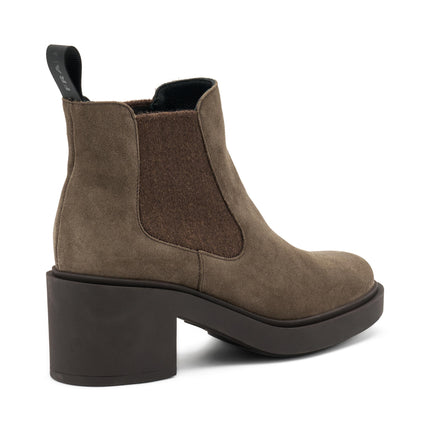 Frau 80C3TORBA