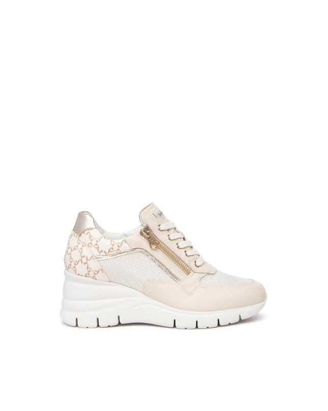 Nero Giardini E512940DMILK 710