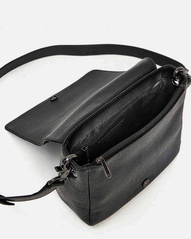 Mandarina Duck Borsa in Pelle Nero con Patta e Tracolla FZT69 MELLOW LEATHER BLACK Mandarina Duck 