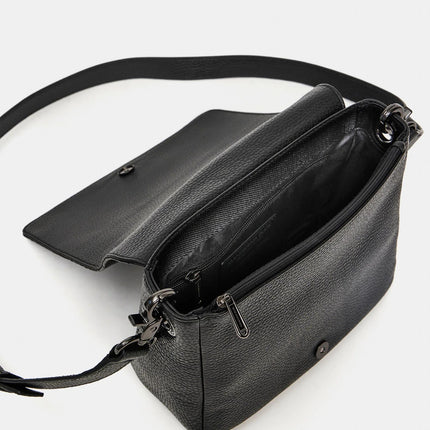 Mandarina Duck Borsa in Pelle Nero con Patta e Tracolla FZT69 MELLOW LEATHER BLACK Mandarina Duck 